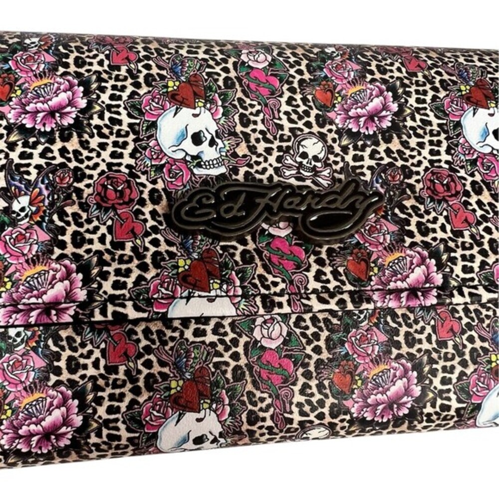 Ed Hardy Wallet Womens Multicolor Cheetah Print Skull Roses Flap Snap